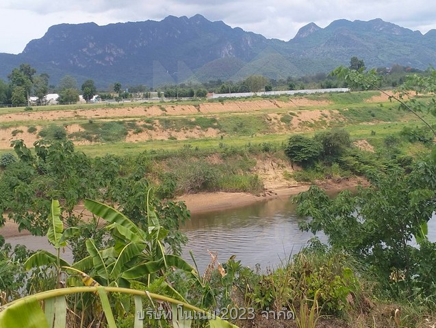 ขายที่ดินผืนงามนศ 3 กเนื้อที่ 14 ไร่ 1 งาน 97ตารางวาติดถนนคอนกรีตไฟฟ้าประปาวิวโค้งน้ำสวยติดหน้าน้ำ 90 เมตรเหมาะสำหรับทำโรงแรมรีสอร์ท