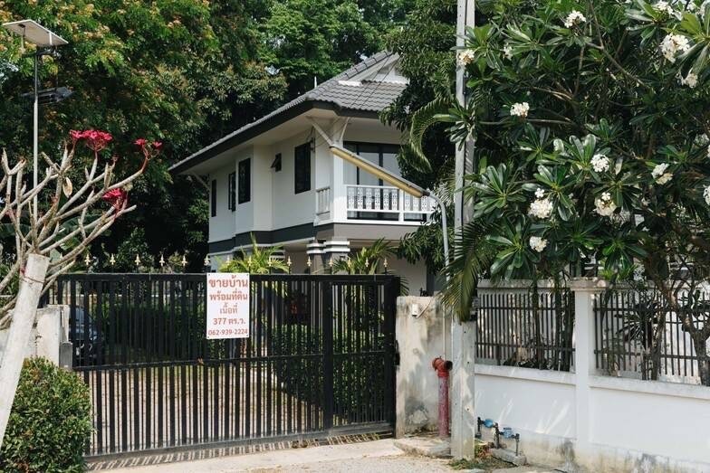 ขายบ้านเดียวพร้อมที่ดินทำเลทอง  เจ้าของขายเอง ตำบลหนองผึ้ง อำเภอสารภี จังหวัดเชียงใหม่ บ้านเลขที่ 439 หมู่ 4