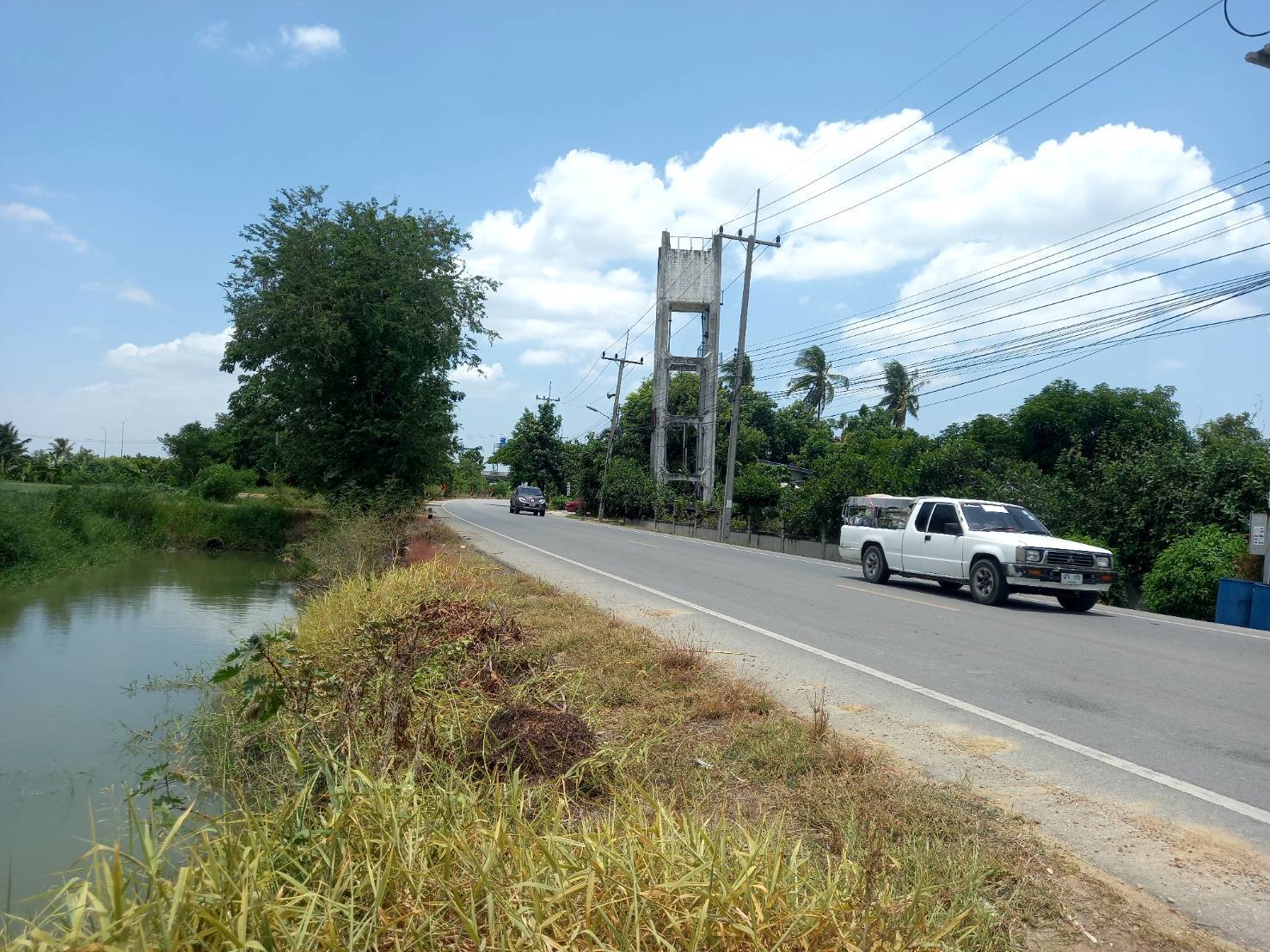 ขายที่ดิน เป็นบึงน้ำ วิวสวย18 ไร่ เจ้าของขายเอง  ตำบลสัมปทวน อำเภอนครชัยศรี จังหวัดนครปฐม