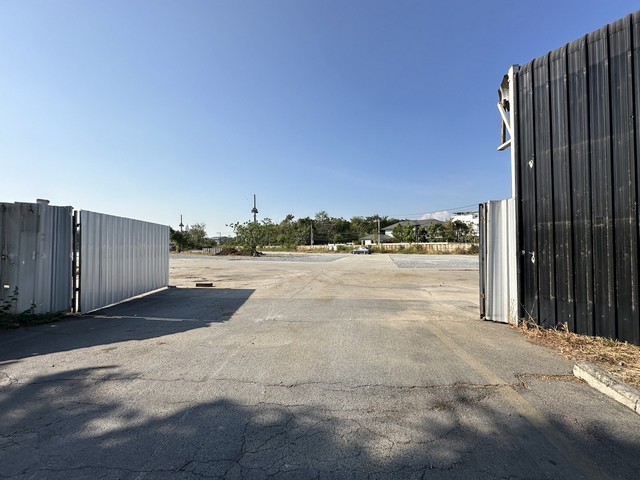 ให้เช่าดินทำเลดี ติดถนนใหญ่ เนื้อที่ 8 ไร่