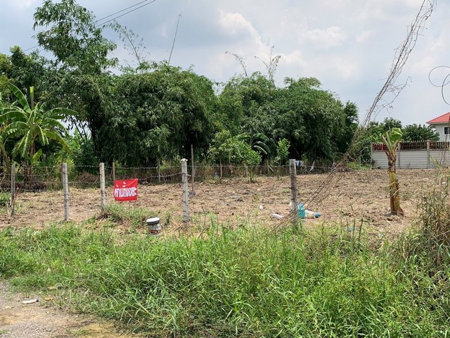 ขายที่ดินทำเลดี  เจ้าของขายเอง ขนาดพื้นที่ 201.4  ตารางวา ซอยหมู่บ้านคันนายาววิลล่า คู้บอน แขวงรามอินทรา เขตคันนายาว กรุงเทพ