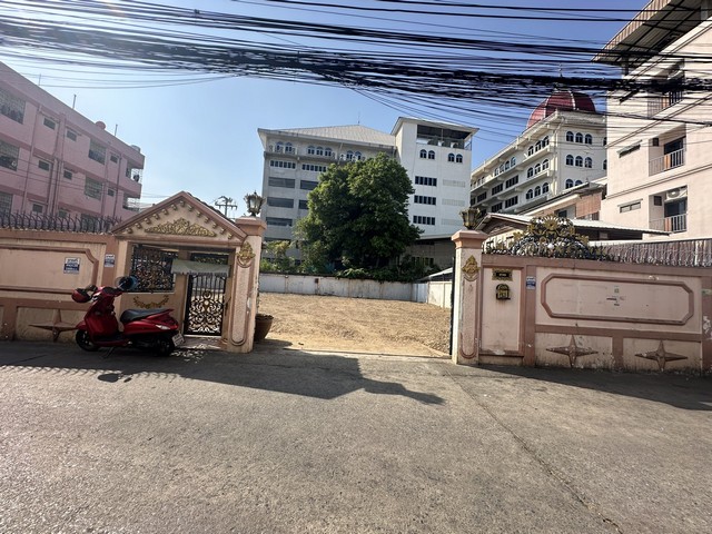 ขายที่ดิน 165 ตารางวา เจ้าของขายเอง สาธุประดิษฐ์ซอย 28 แขวงบางโพงพาง เขตยานนาวา กรุงเทพมหานคร