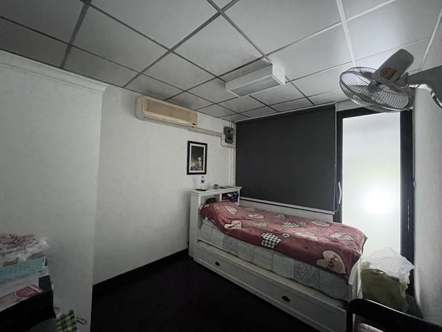 ขายบ้านทาวเฮาส์ 21 ตารางวา  ตกแต่งพร้อมเข้าอยู่ ลาดพร้าว 101 แยก 19 กรุงเทพมหานคร