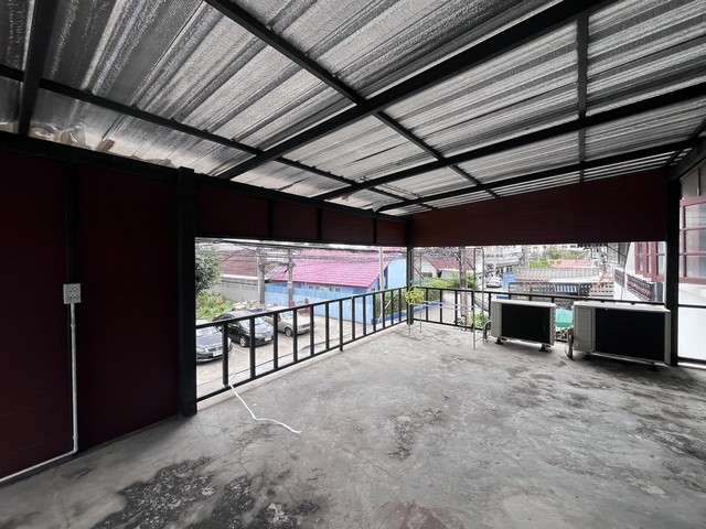 ขายบ้านทาวเฮาส์ 21 ตารางวา  ตกแต่งพร้อมเข้าอยู่ ลาดพร้าว 101 แยก 19 กรุงเทพมหานคร