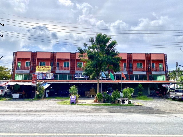 ขายที่ดิน 25 ไร่ พร้อมอาคาร พานิชย์ 8 คูหา เจ้าของขายเอง  ตำบลธารเกษม  อำเภอพระพุทธบาท จังหวัดสระบุรี