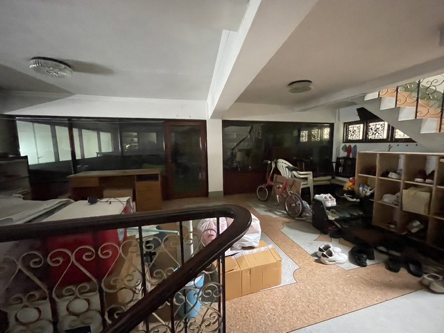 ขายตึกแถว 51 ตารางวา เจ้าของขายเอง ถนนนครไชยศรี เขตดุสิต กรุงเทพ