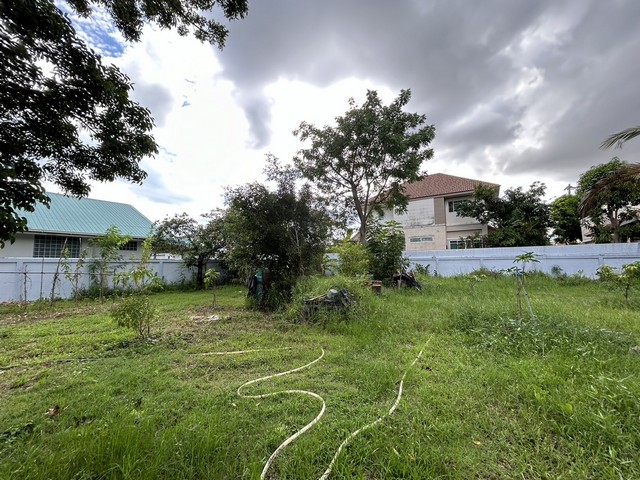 ขายที่ดินเปล่า145.3 ตารางวา   หมู่บ้านพิมานชล 2 ซอย 19 ถนนรอบบึงแก่นนคร  จังหวัดขอนแก่น