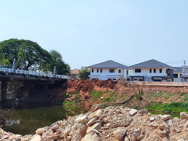 ขายที่ดินเปล่าติดริมน้ำชี 5.3 ไร่ ราคา 10 ล้านบาท ต.เมืองเก่า อ.เมือง จ.ขอนแก่น 