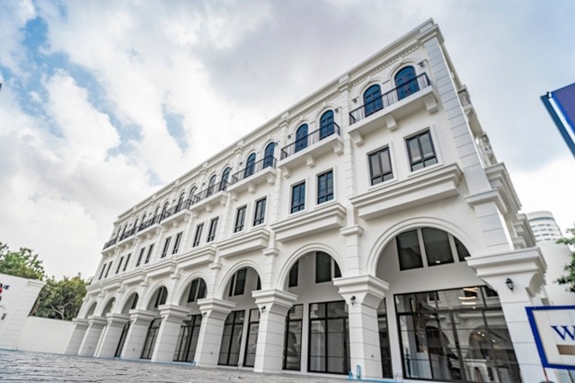 THE RICH AVENUE เดอะริช อเวนิว ดำรงรักษ์  (โบ๊เบ๊)