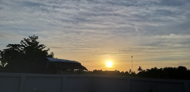 ขายบ้าน หมูบ้านสุดขอบฟ้าอยู่หลังวัดพยาตาก   111 ตารางวา ชัยนาท