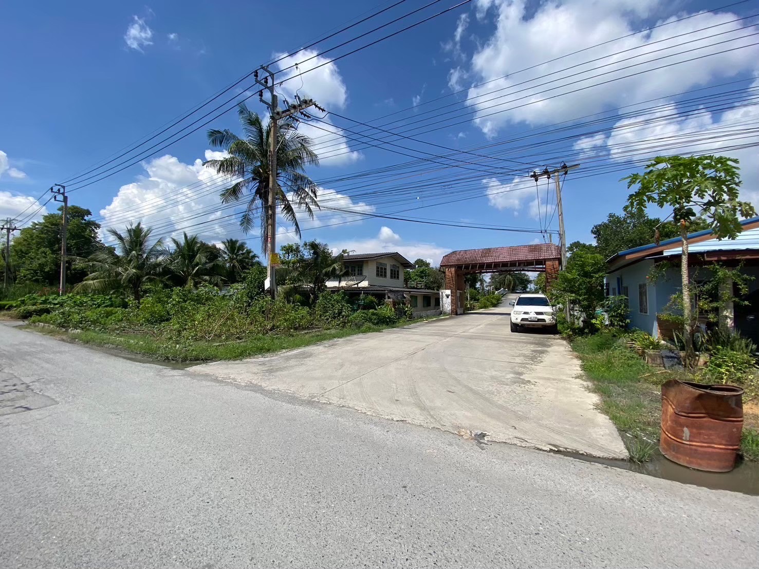 ขายถูก!! ที่ดินหนองจอก 416 ตารางวา หน้าติดถนนคอนกรีต หลังติดคลองสาธารณ