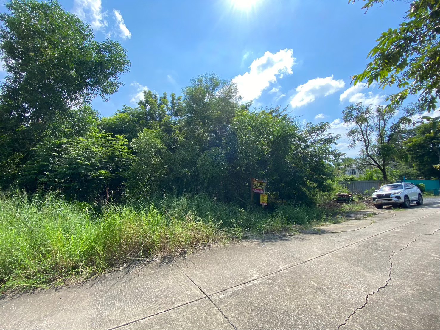 ขายที่ดินติดคลอง 453 ตารางวา ถมแล้ว ติดถนนคอนกรีตสาธารณะ ซอย  สุวินทวงศ์ 51 หนองจอก กรุงเทพมหานคร