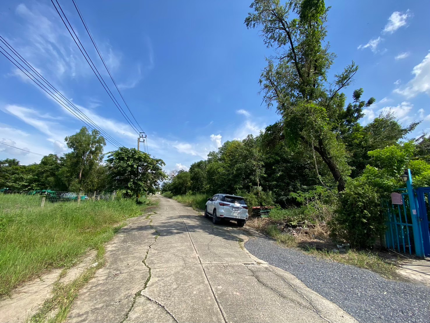 ขายที่ดินติดคลอง 453 ตารางวา ถมแล้ว ติดถนนคอนกรีตสาธารณะ ซอย  สุวินทวงศ์ 51 หนองจอก กรุงเทพมหานคร