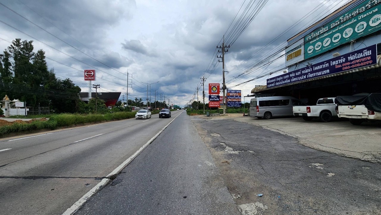 ขายต่ำกว่าประเมิน ที่ดินเมืองปทุมธานี 523 ตารางวา ติดถนนสาธารณะ ซอยตรงข้ามขนส่งปทุมธานี ถนนปทุมธานี-บางเลน(346)