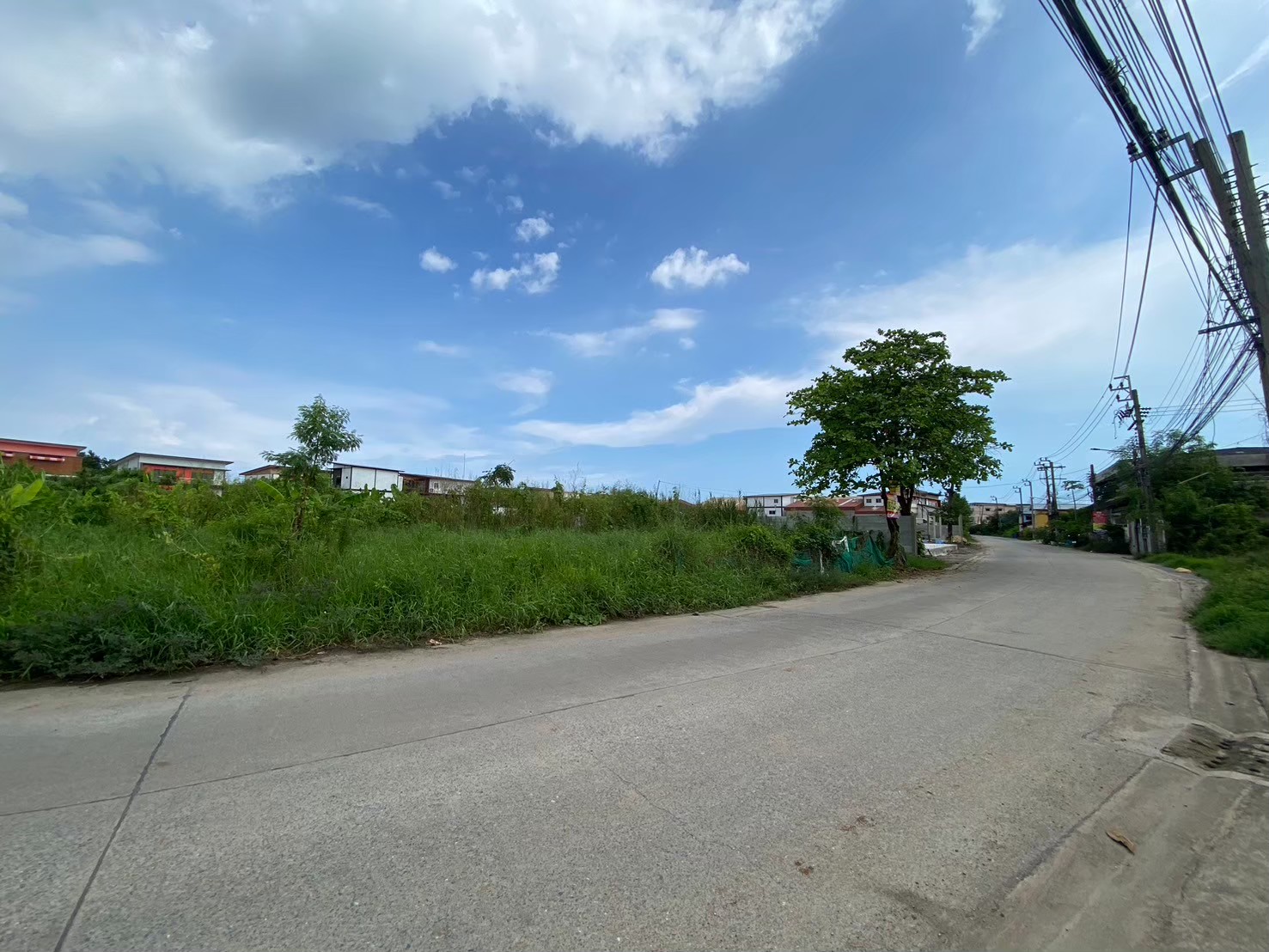 ขายด่วนๆ ที่ดินถนนเพระรามสอง  2-3-68 ไร่ ติดถนนคอนกรีตสาธารณะ ซอย บางกระดี่ 16 บางขุนเทียน กทม.