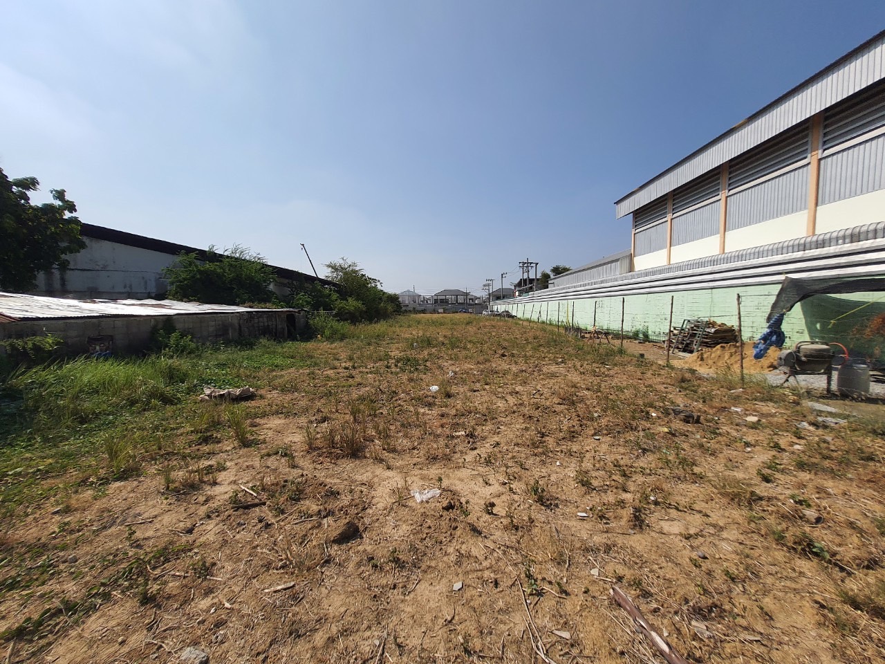 ขายที่ดินหนองแขม 548 ตารางวา แปลงมุม ถมแล้วทั้งแปลง  เลียบคลองภาษีเจริญฝั่งเหนือ ซอย 20