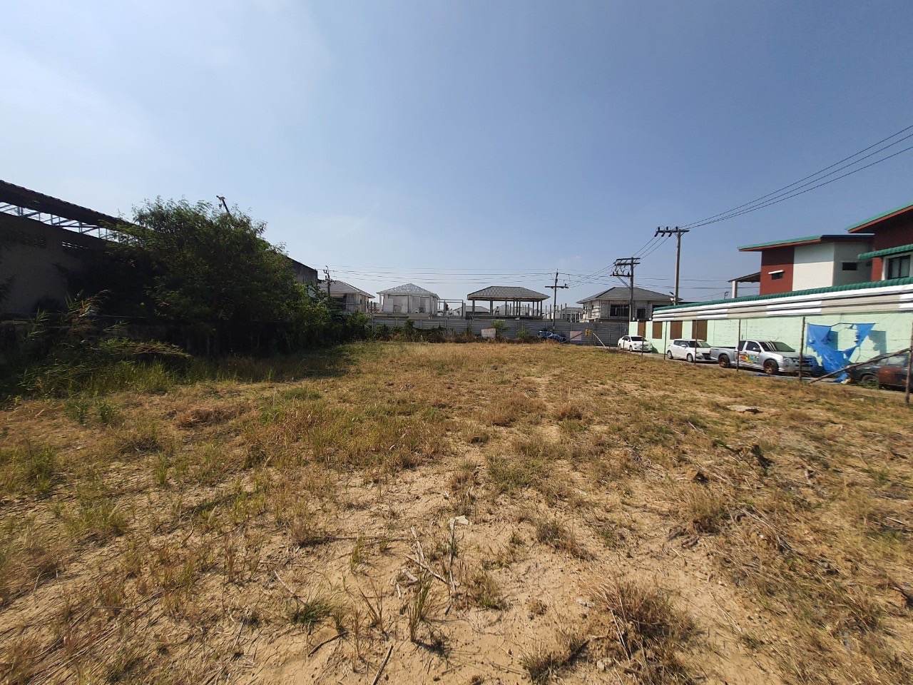 ขายที่ดินหนองแขม 548 ตารางวา แปลงมุม ถมแล้วทั้งแปลง  เลียบคลองภาษีเจริญฝั่งเหนือ ซอย 20