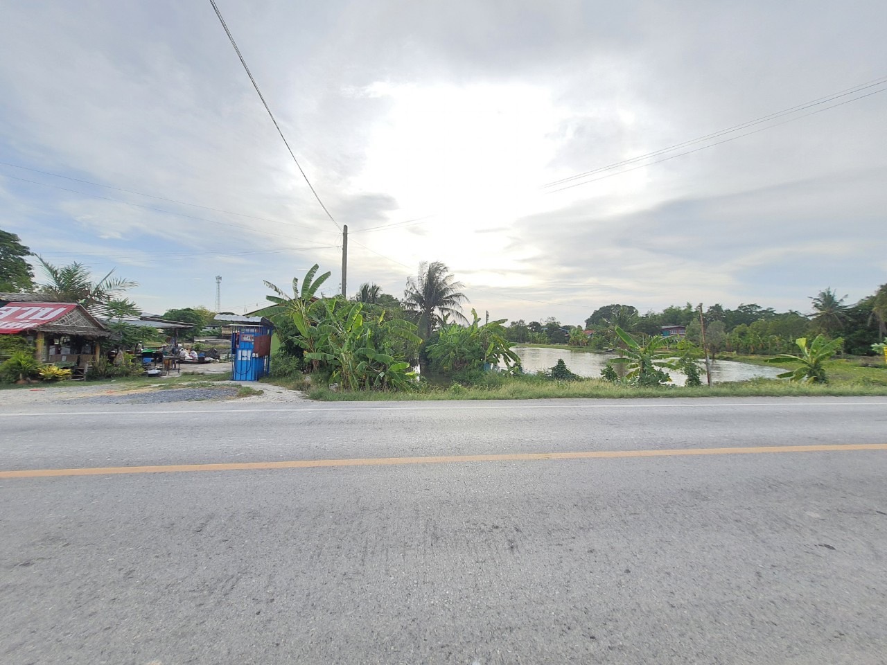 ขายด่วน ที่ดินติดคลองสิบ 3-1-52 ไร่ หน้าติดถนนคลองสิบ(ปท.3032) หลังติดคลอง อ.ลำลูกกา จ.ปทุมธานี