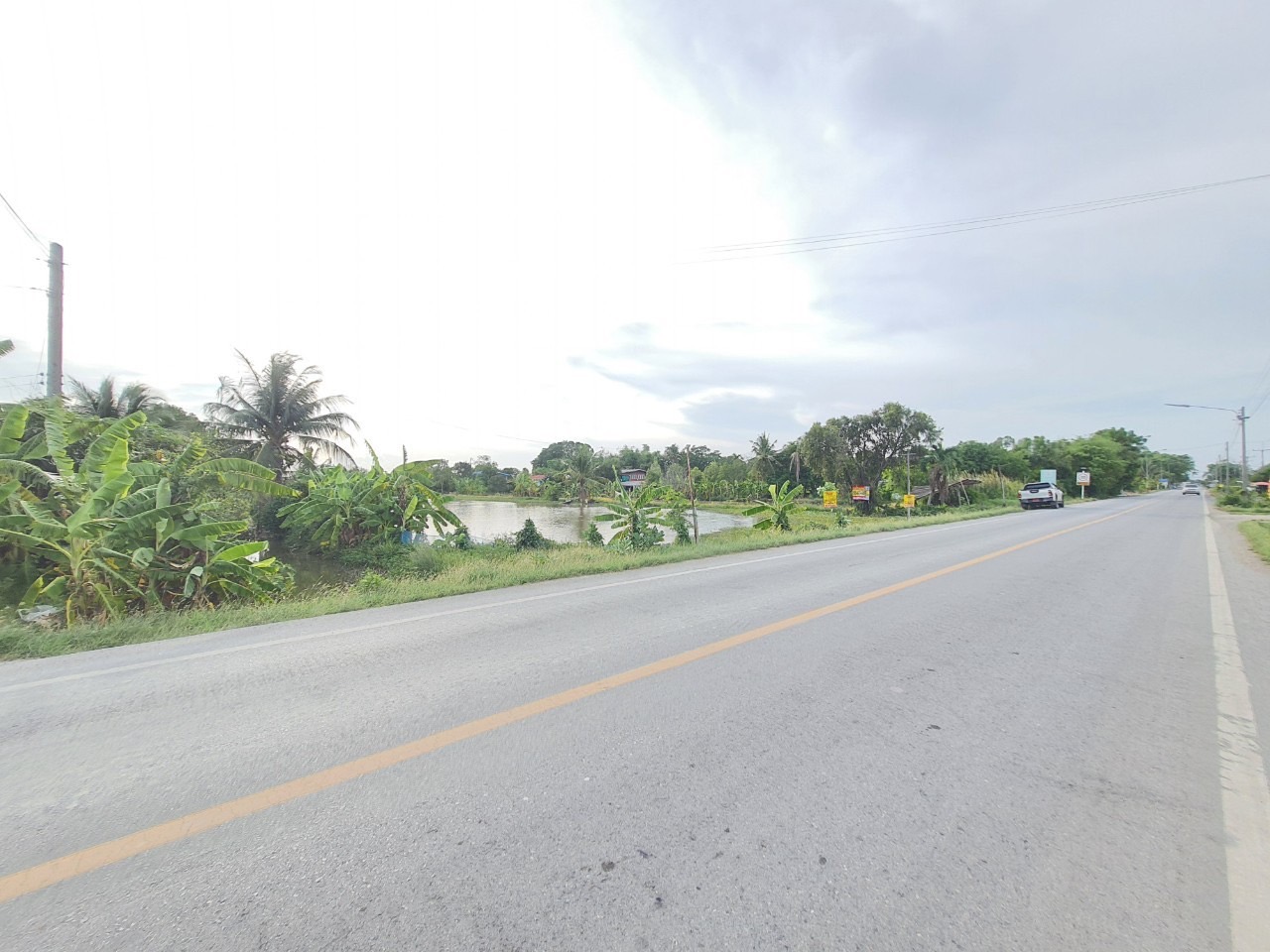 ขายด่วน ที่ดินติดคลองสิบ 3-1-52 ไร่ หน้าติดถนนคลองสิบ(ปท.3032) หลังติดคลอง อ.ลำลูกกา จ.ปทุมธานี