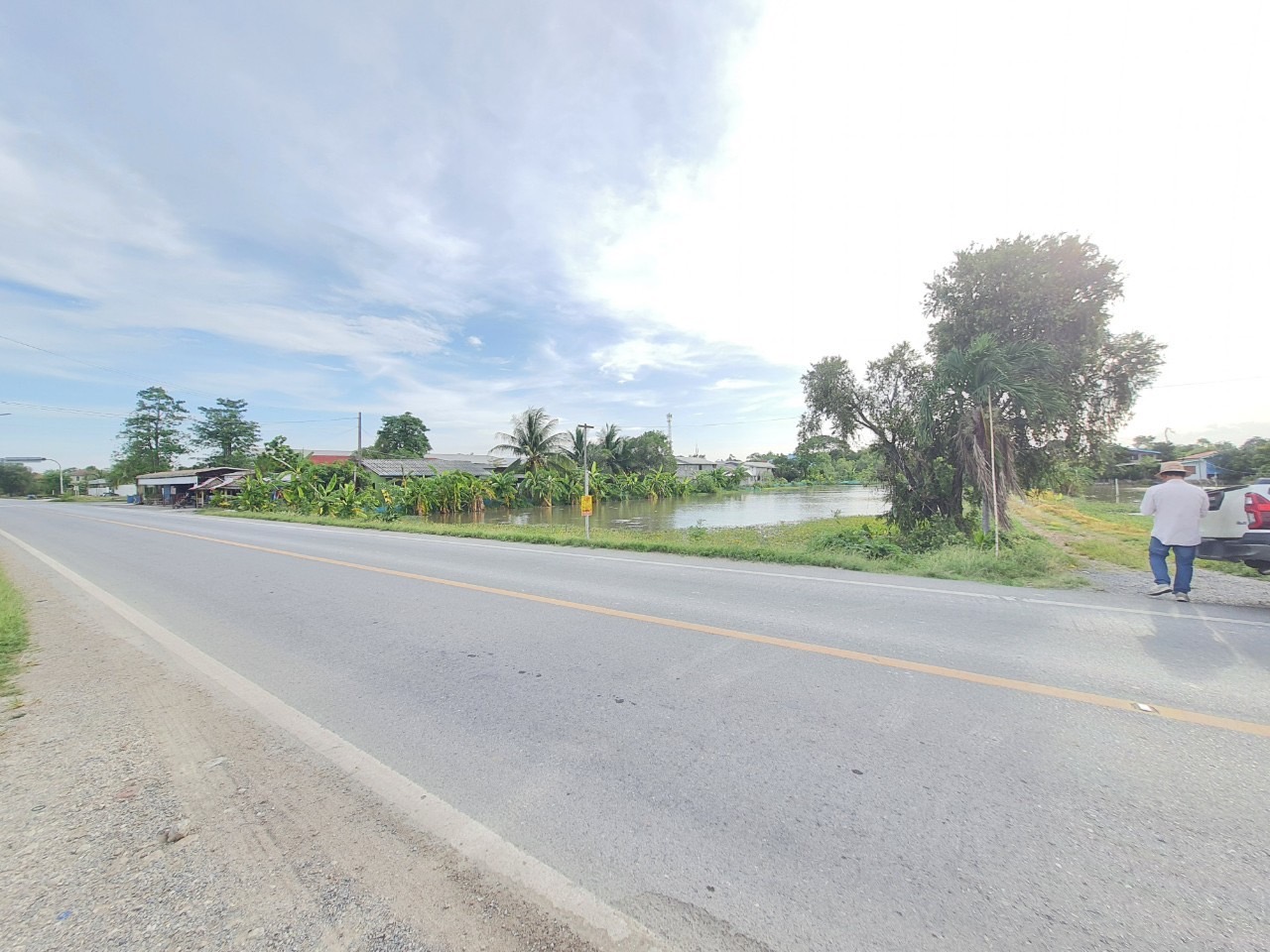 ขายด่วน ที่ดินติดคลองสิบ 3-1-52 ไร่ หน้าติดถนนคลองสิบ(ปท.3032) หลังติดคลอง อ.ลำลูกกา จ.ปทุมธานี