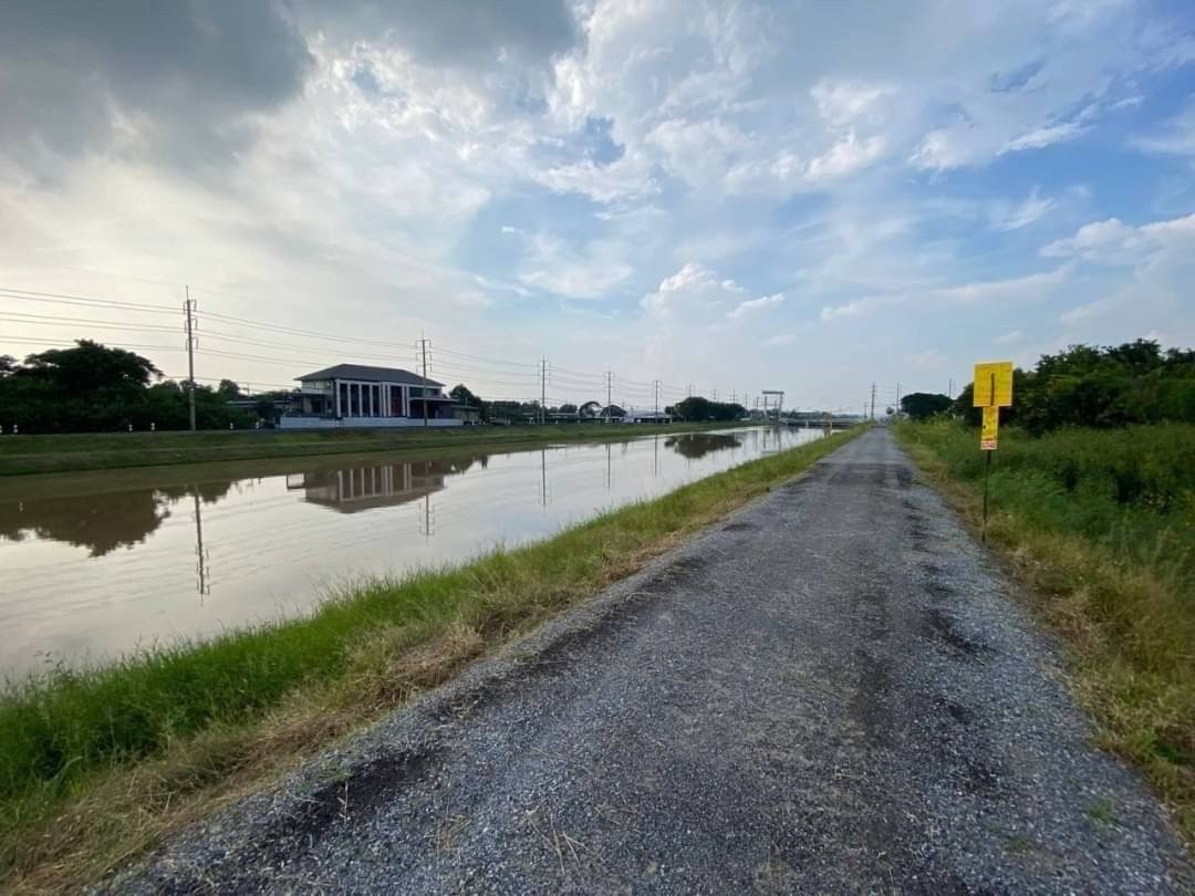 ขายขาดทุน‼ ที่ดินติดคลองประปา 422 ตารางวา ใกล้จุดขึ้น-ลงทางด่วน ถนนปทุมธานี-รังสิต อ.เมืองปทุมธานี