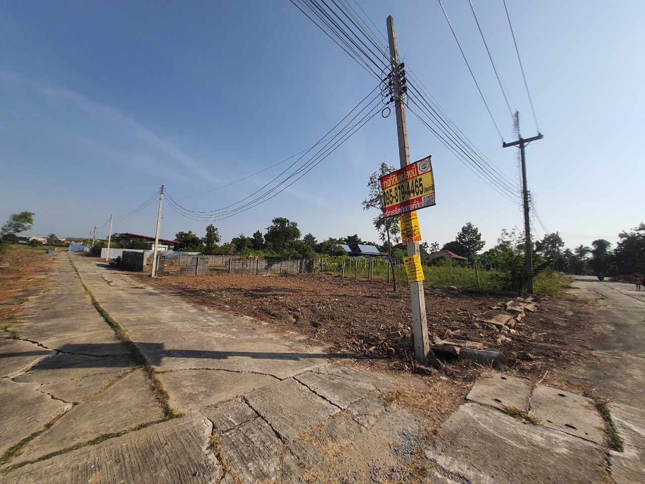 ขายถูก ที่ดินแปลงมุม 81 ตารางวา ถมแล้ว ติดถนนคอนกรีตสาธารณะ ซอย สี่ไชยทอง 12 อ.ลาดหลุมแก้ว จ.ปทุมธานี