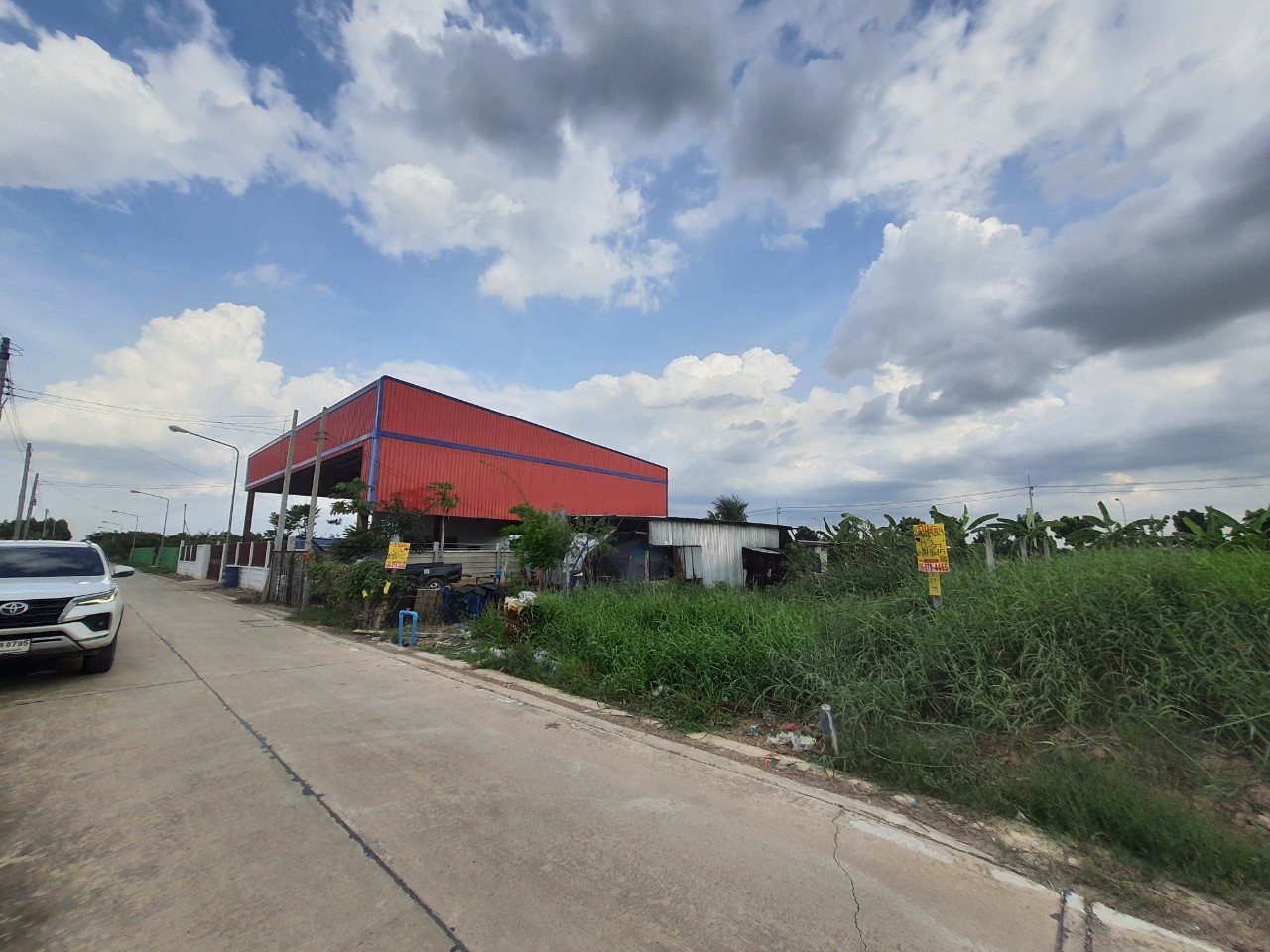 ขายด่วน ที่ดินคลองหก 63 ตารางวา ติดถนนคอนกรีตสาธารณะ ลัดไปคลองเจ็ดได้ อ.ลำลูกกา จ.ปทุมธานี