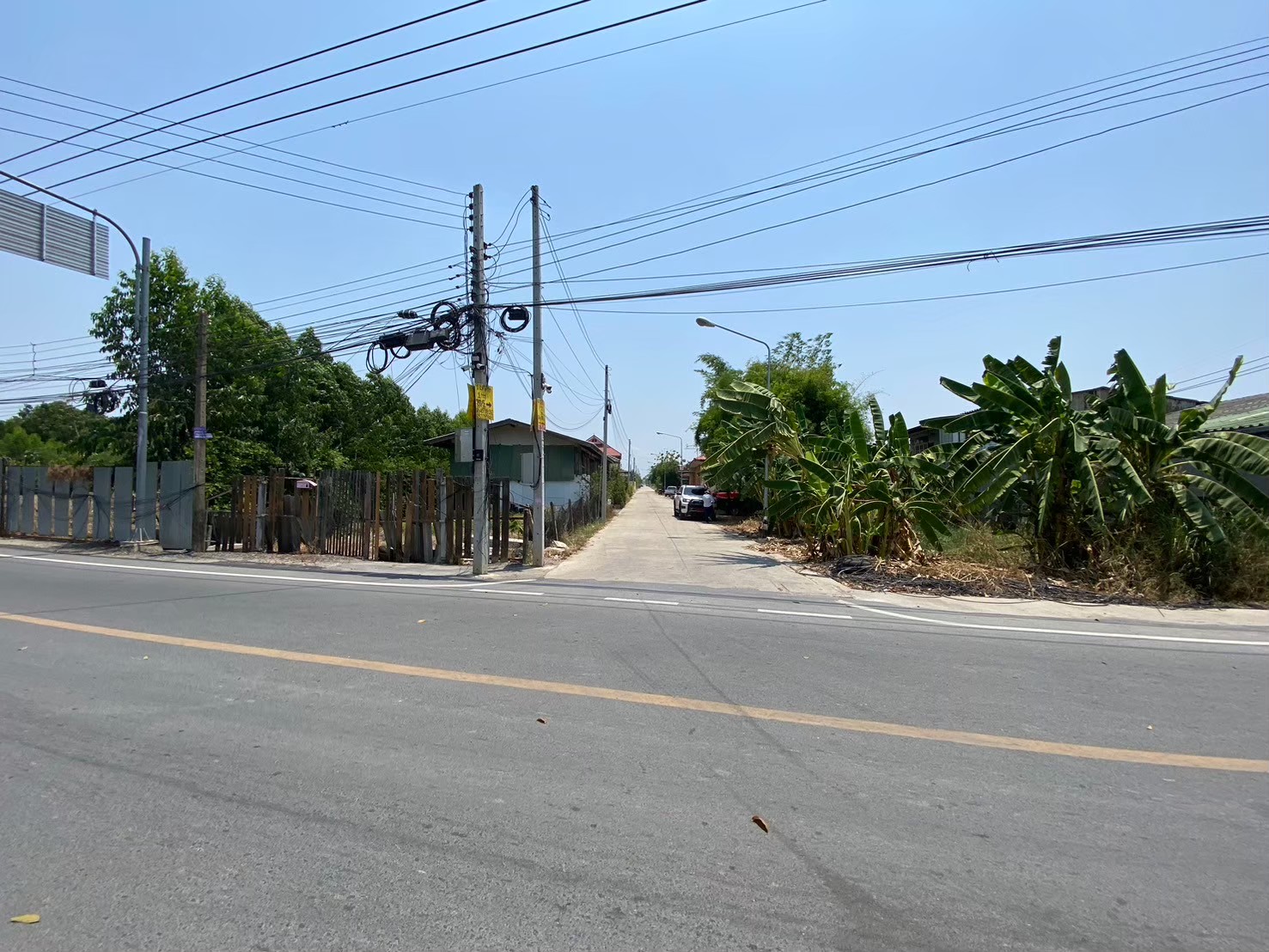 ขายด่วน ที่ดินคลองหก 63 ตารางวา ติดถนนคอนกรีตสาธารณะ ลัดไปคลองเจ็ดได้ อ.ลำลูกกา จ.ปทุมธานี