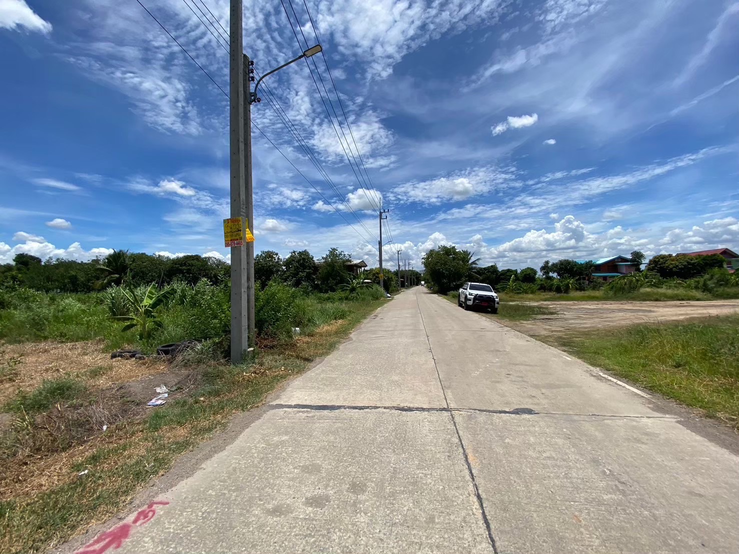 ขายด่วน‼ ที่ดินติดคลอง 2 ไร่ครึ่ง หน้าติดถนนคอนกรีตสาธารณะ ถมแล้วบางส่วน ซอยคูขวาง 11 อ.ลาดหลุมแก้ว จ.ปทุมธานี