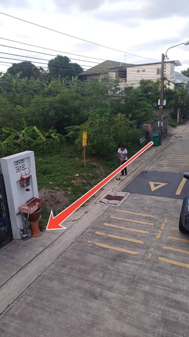 ขายที่ดินถมแล้ว 50 ตารางวา ติดถนนคอนกรีตสาธารณะ ซอย ประเสริฐมนูกิจ 29 แยก 8 บางกะปิ กทม.