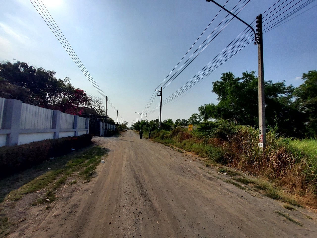 ขายด่วน ที่ดินคลองสิบสี่ 300 ตารางวา ถมแล้วทั้งแปลง โครงการกนกกุล 3 อ.หนองเสือ จ.ปทุมธานี