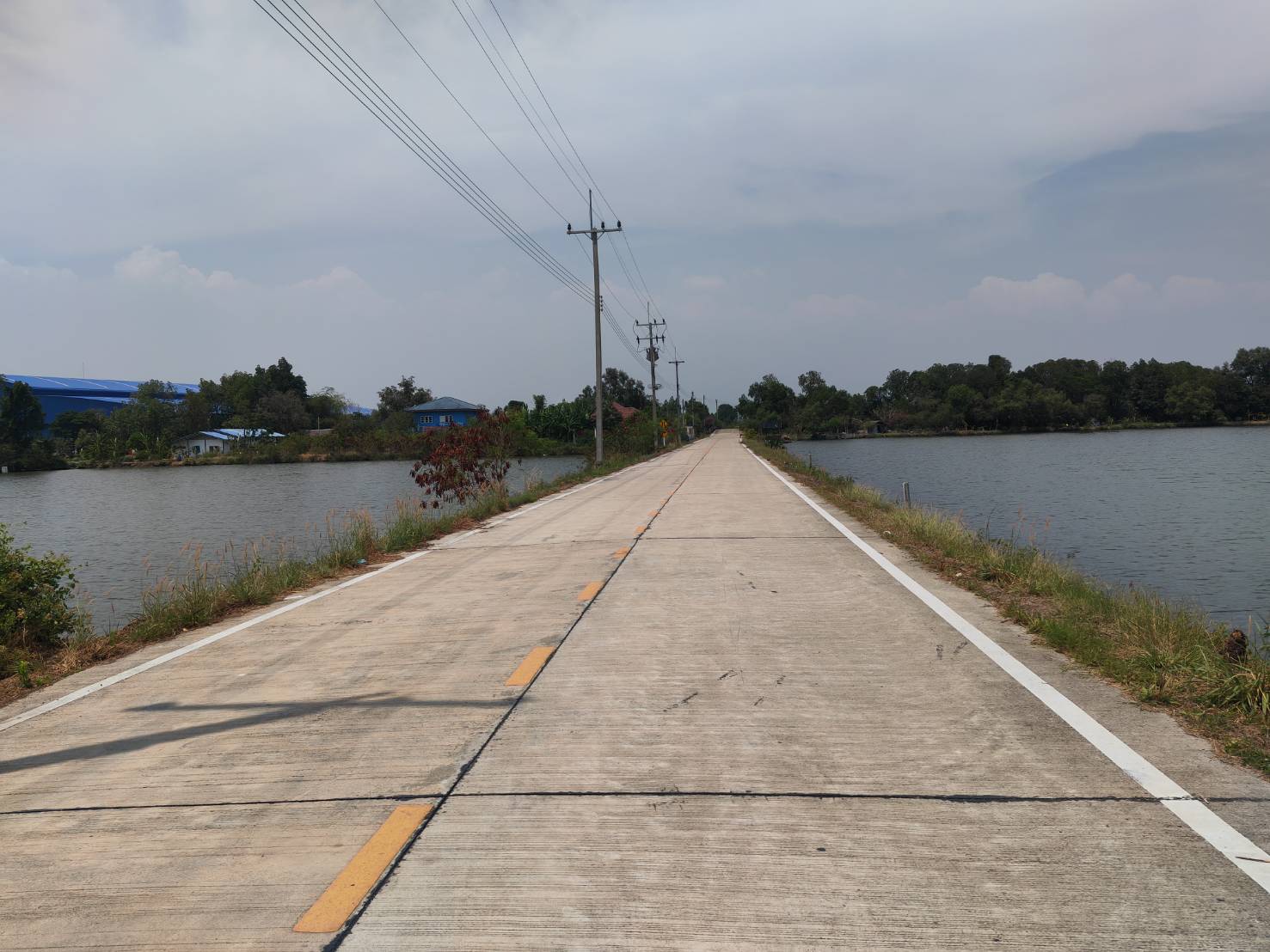 ขายที่ดิน 2 ไร่  ตำบลพันท้ายนรสิงห์ อำเภอเมืองสมุทรสาคร สมุทรสาคร  ขนาดที่ดิน  : 2 ไร่   ที่ตั้ง : ตำบลพันท้ายนรสิงห์ อำเภอเมืองสมุทรสาคร สมุทรสาคร  รายละเอียด ที่ดิ