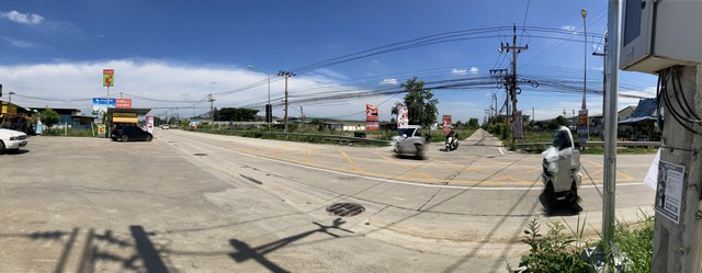 ขายที่ดินเปล่า 3 แปลงติดกัน ทำเลดี เหมาะทำเป็นที่พักอาศัย ซอยเป็นถนนคอนกรีตกว้าง รถเข้าออกได้สะดวก