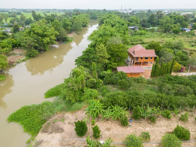 บ้านมรดก ริมน้ำ บรรยากาศดี ใต้ถุนโล่ง บ้านปูนทั้งหลัง อ.หันคา จ.ชัยนาท