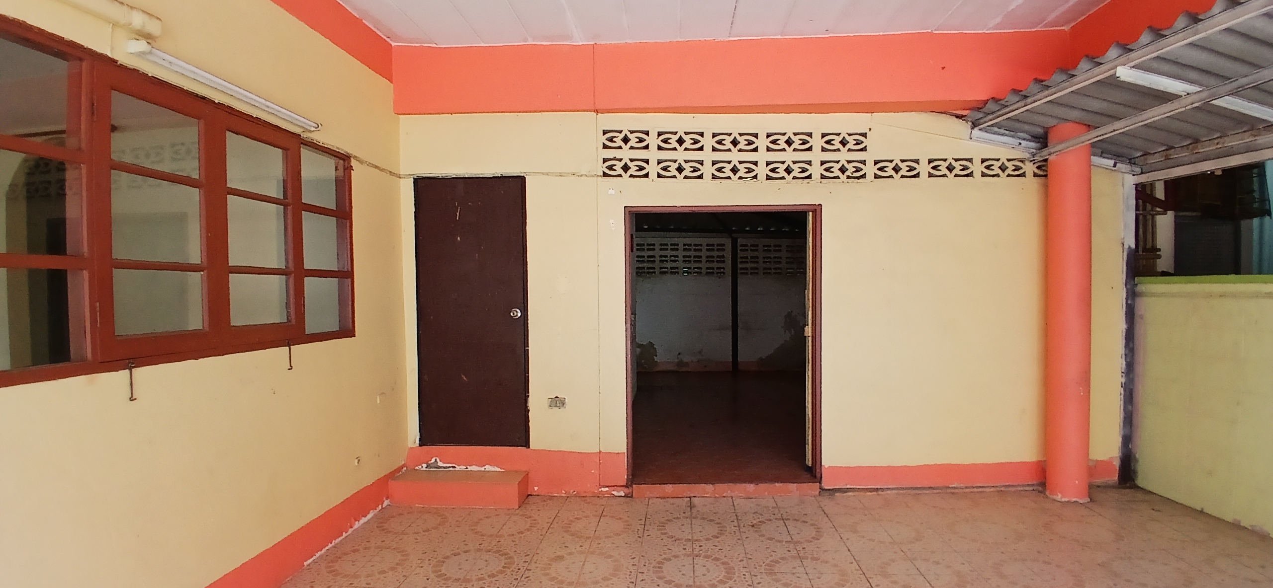 ขายบ้านเดี่ยวใกล้สนามบินดอนเมืองเพียง 10 นาที หน้ากว้างหลังมุม 48 ตร.วา หมู่บ้านพูลศรี