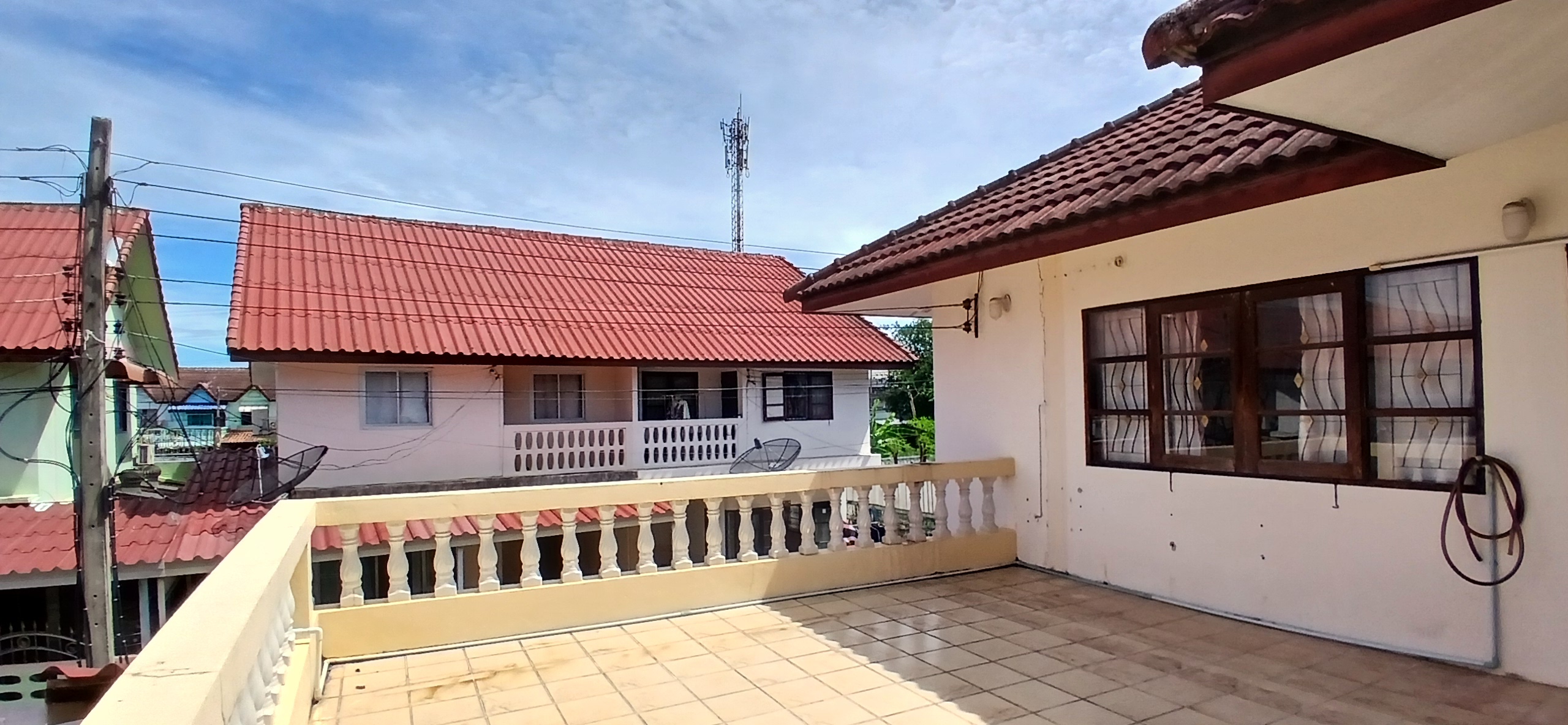 ขายบ้านเดี่ยวใกล้สนามบินดอนเมืองเพียง 10 นาที หน้ากว้างหลังมุม 48 ตร.วา หมู่บ้านพูลศรี