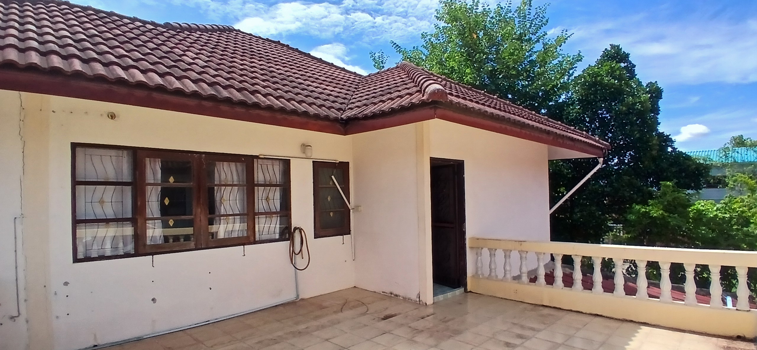 ขายบ้านเดี่ยวใกล้สนามบินดอนเมืองเพียง 10 นาที หน้ากว้างหลังมุม 48 ตร.วา หมู่บ้านพูลศรี