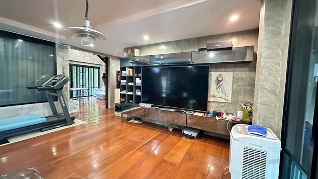 ขายที่ดิน 5 ไร่พร้อมบ้าน 3 หลัง  เจ้าของขายเอง กาฬสินธุ์ 