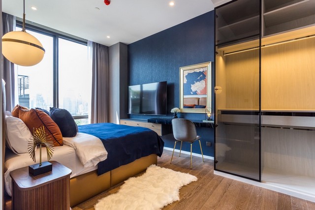  Muniq Langsuan – คอนโดหรู ใจกลางต้นสน ใกล้สวนลุม 