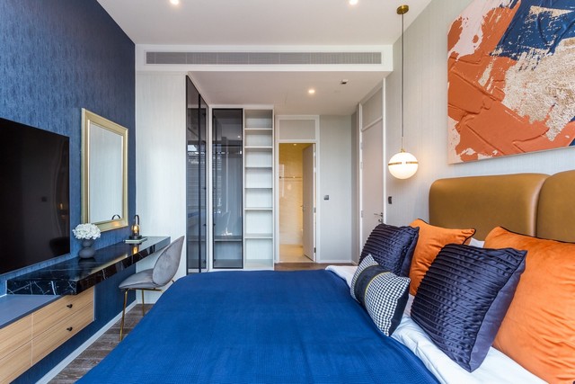  Muniq Langsuan – คอนโดหรู ใจกลางต้นสน ใกล้สวนลุม 