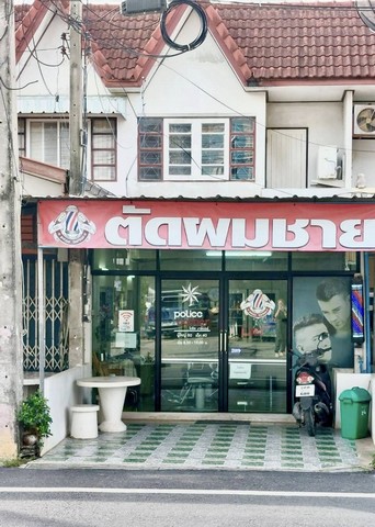 ขายทาวน์เฮ้าส์ 2 ชั้น เจ้าของขายเอง ทำเลค้าขายได้ใจกลางเมืองนครปฐม  รายละเอียดทรัพย์ ทาวน์เฮ้าส์ 2 ชั้น 2 ห้องนอน | 2 ห้องน้ำ สภาพพร้อมใช้งาน หน้าบ้านกว้าง เหมาะค้าข