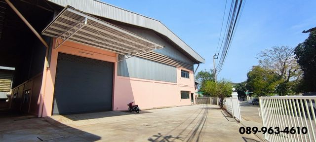 ให้เช่าโกดัง โรงงาน พร้อมออฟฟิศในตัว ขอใบร.ง.ได้ รถใหญ่เข้าออกสะดวก แพรกษา สมุทรปราการ