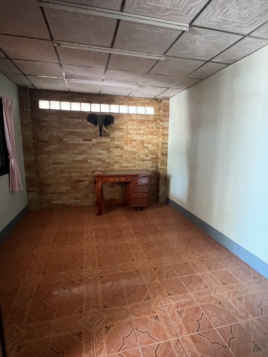 ขายที่ดิน 50 ตารางวา  ตำบลหนองพอก อำเภอหนองพอก จังหวัดร้อยเอ็ด