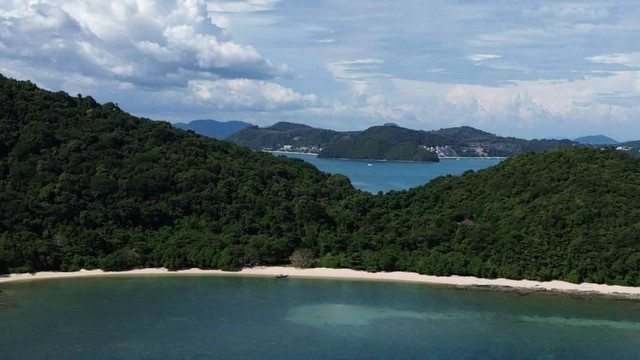 ขายที่ดินเกาะโหลน 20 ไร่ เหมาะสำหรับ โรงแรม วิลล่า ร้านอาหารตำบลราไวย์ อำเภอเมืองภูเก็ต  จังหวัดภูเก็ต