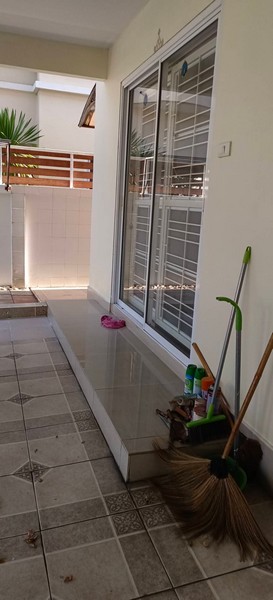 ขายบ้านเดี่ยว 2 ชั้น 3 ห้องนอน 3 ห้องน้ำ ครัวต่อเติมเรียบร้อย หมู่บ้านสวนจันทิมา2 ถ.รัตนาธิเบศ นนทบุรี