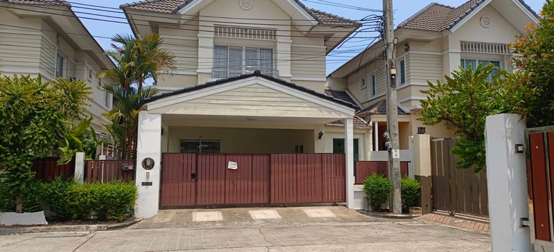 ขายบ้านเดี่ยว 2 ชั้น 3 ห้องนอน 3 ห้องน้ำ ครัวต่อเติมเรียบร้อย หมู่บ้านสวนจันทิมา2 ถ.รัตนาธิเบศ นนทบุรี