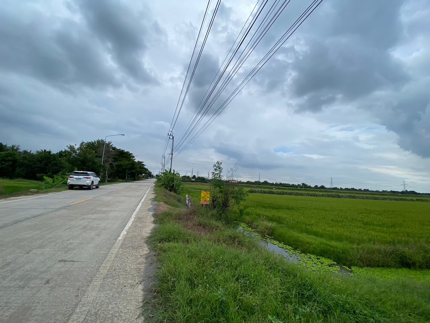 ขายถูก‼ ที่ดินสีม่วงไทรน้อย 7 ไร่ เหมาะสร้างโกดัง-โรงงาน ติดถนน นบ.3015 จ.นนทบุรี