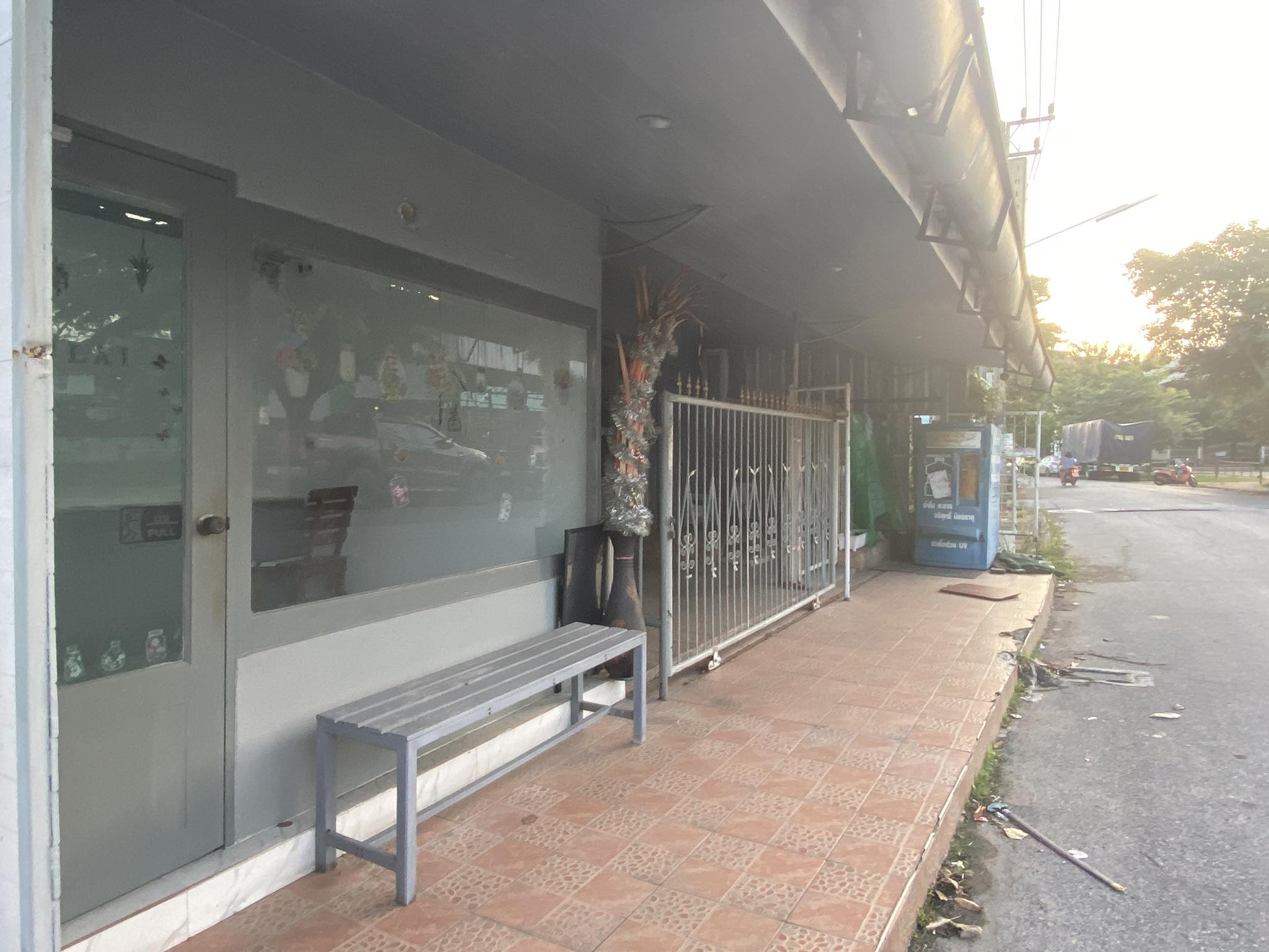 ????ขายบ้าน ทำเลค้าขาย พฤกษา12 หลังใหญ่✨️ 63ตรว.บ้านหัวมุมหน้าซอย ถนนหลัก ทำเลดีที่สุดในหมู่บ้าน ตีห้องนอนใหญ่สะใจ ข้างล่างก็ทำห้องพร้อมเหมาะค้าขาย เปิดกิจการ