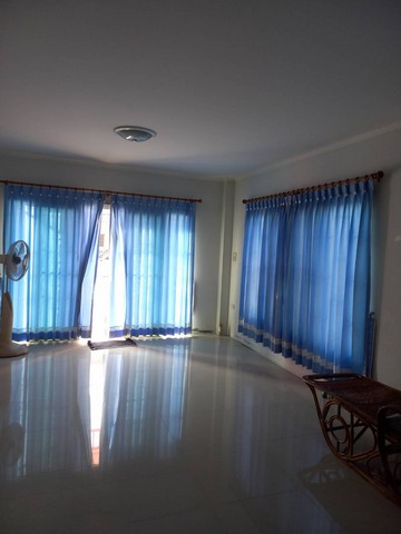 บ้านเดี่ยวหมู่บ้านสิรารมย์   พร้อมที่ดิน 2 ชั้น จอดรถได้ 3-4 คัน  จังหวัดนครราชสีมา