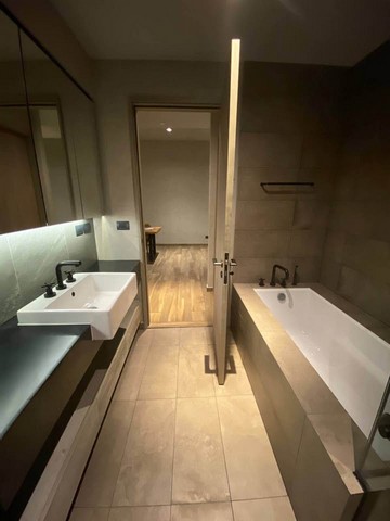  ขายโครงการ The Lofts Asoke จาก Raimon Land ที่ออกแบบอย่างมีเอก.